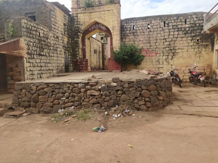 *कासार शिरशी सह ६८ गावे भूकंपप्रवण क्षेत्र म्हणून जाहीर करा - नागरीकांची मागणी*