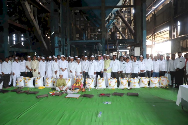 श्री विठ्ठल सह. सा. का. वेणुनगरच्या सन २०२२-२३ हंगामातील उत्पादित झालेल्या पहिल्या ११ साखर पोत्यांचे पुजन संपन्न...