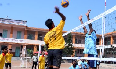 शिक्षणशास्त्र महाविद्यालयात आंतरमहाविद्यालयीन व्हॉलीबॉल क्रीडा स्पर्धेचे आयोजन!
