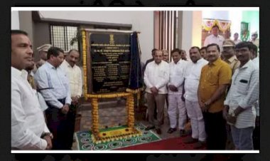 लोकप्रतिनिधी व प्रशासकीय अधिकारी ही प्रशासनाची चाकी याचा समतोल राखून काम करावे - सोलापूरचे पालकमंत्री राधाकृष्ण विखे पाटील,