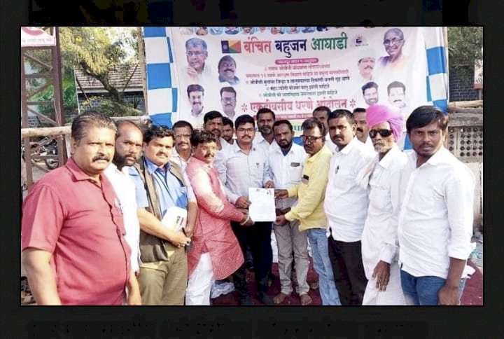 महाराष्ट्रातील ओबीसींना न्याय मिळावा या मागणीचे तहसीलदार यांना दिले निवेदन..