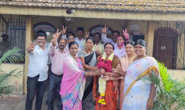 सोलापूर जिल्हा महसूल कर्मचारी पतसंस्थेच्या चेअरमन पदी वर्षा बरबडे -पाटील, व्हाईस चेअरमन पदी बसवराज सालीमठ.