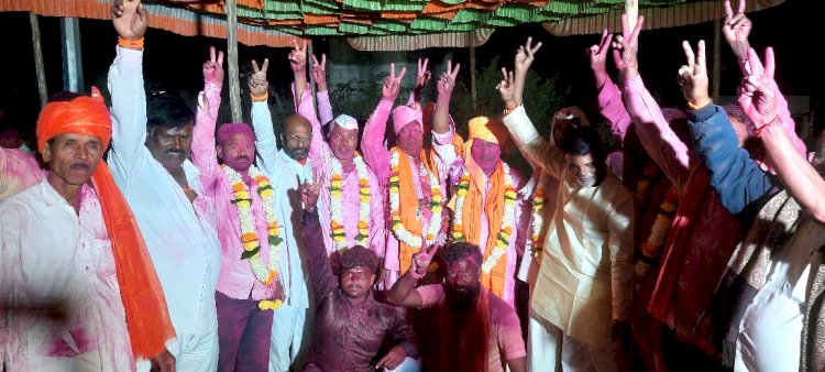 विजयी उमेदवारां बरोबर पराभूत उमेदवारांचा ही केला शिवसेना तालुकाप्रमुखांनी सन्मान..!