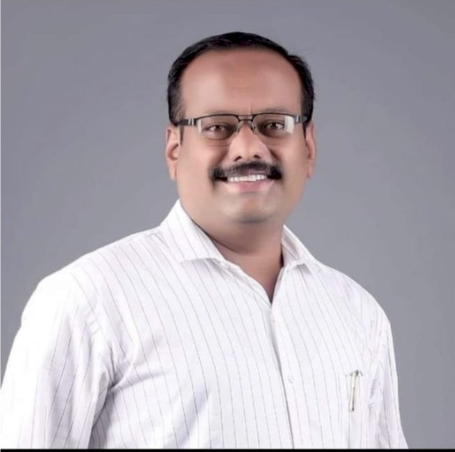 पंढरीच्या राजकारणातील काळे - पांढरे ; काँग्रेसचे तालुकाध्यक्ष  - अमरजित पाटील यांची अर्बन बँक निवडणुकीवर खणखणीत प्रतिक्रिया