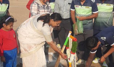 धर्मदाय चषक टेनिस बॉल क्रिकेट स्पर्धेचे सोलापुरात उत्साहात उद्घाटन..