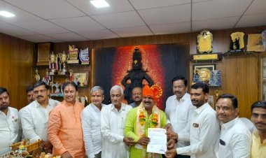 मनसेच्या उमेदवारांचा चेअरमन अभिजीत पाटील यांच्या पॅनलला पाठिंबा..  विठ्ठलचे चेअरमन ,अभिजीत पाटील यांची वाढली ताकद