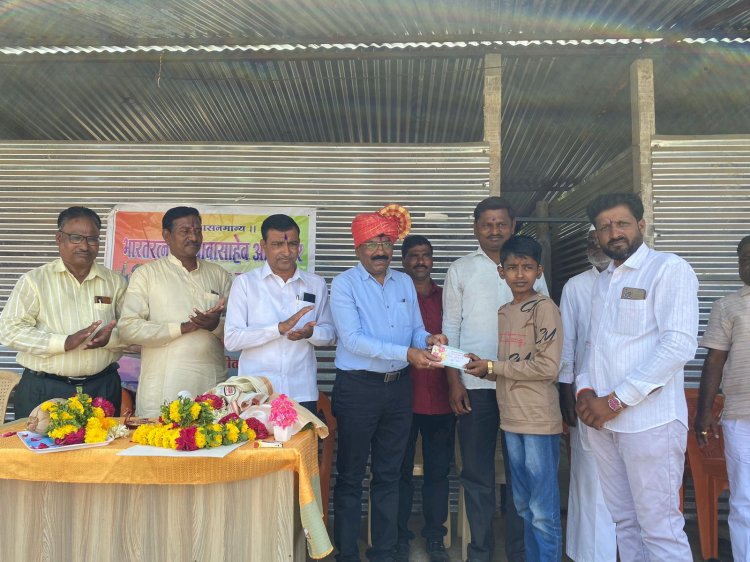 आदर्श प्राचार्य पुरस्कार विजेते डॉ. सुग्रीव गोरे सर यांचा ग्रामस्थांच्या वतीने नागरी सत्कार..