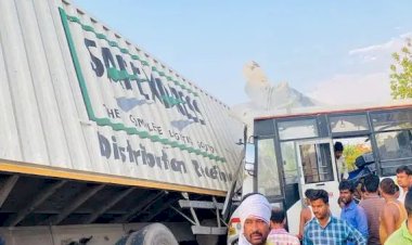 बुलढाण्यात एसटी बस आणि ट्रकचा भीषण अपघात, ८ जण ठार; अमरावतीत एकाच कुटुंबातील ५ जण दगावले