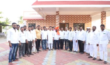 उपरी गावचे माजी सरपंच दत्तात्रय  नागणे यांचा ; चेअरमन अभिजीत पाटील यांच्या गटात प्रवेश... भालके - काळे गटाला सोडचिट्टी.