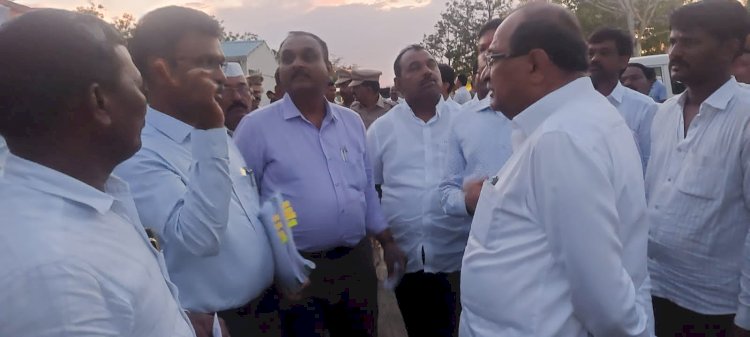 श्री क्षेत्र पंढरपूर आषाढी वारी 2023 वारकरी भाविकांना केंद्रबिंदू मानून प्रशासनाने सोयी सुविधा उपलब्ध करून द्याव्यात- पालकमंत्री राधाकृष्ण विखे पाटील