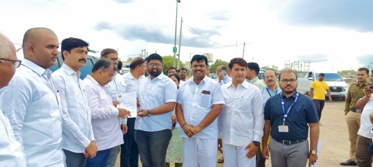 श्री क्षेत्र पंढरपूर आषाढी वारी सुरू होण्यापूर्वी रस्ते सुस्थितीत करावेत - सार्वजनिक बांधकाम मंत्री रविंद्र चव्हाण