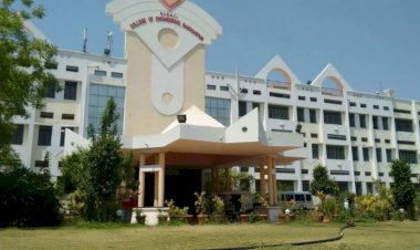 स्वेरीच्या आठ विद्यार्थ्यांची 'टेक महिंद्रा' या कंपनीत निवड स्वेरीच्या विद्यार्थ्यांना नोकरीच्या सुवर्णसंधी