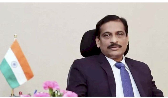 टोमॅटो दरवाढीच्या अनुषंगाने उपाययोजनांचा कृषि आयुक्तांनी घेतला आढावा. उपलब्धतेबाबत अहवाल सादर करण्याचे अधीक्षक कृषि अधिकाऱ्यांना दिले निर्देश.