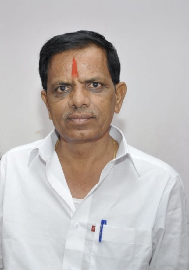 श्री .संत दामाजी कारखाना वरती केलेले आरोप बालिशपणाचे – संचालक दिगंबर भाकरे