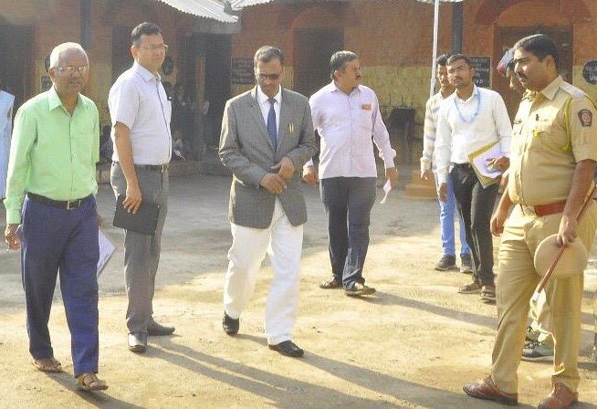 पंढरपूर तालुक्यातील शाळांची जिल्हा न्यायाधीशांमार्फत तपासणी