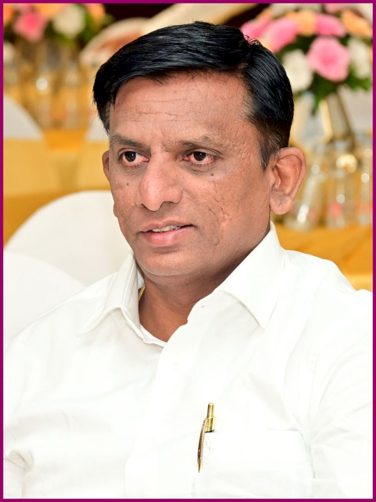 वसंतदादा शुगर इन्स्टिट्युटकडून रवींद्र  काकडे उत्कृष्ट यांना उत्कृष्ट फायनान्स मॅनेजर पुरस्कार जाहीर;...   20 पुरस्कर्त्यांचा कार्यक्रमात होणार सन्मान