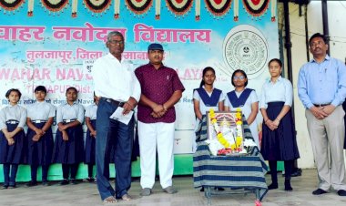 तुळजापूर येथील नवोदय विद्यालयात वसंत पंचमी उत्साहात साजरी..