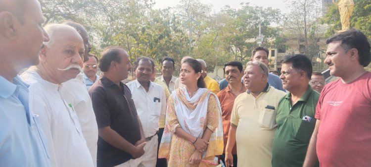 प्रणिती शिंदेंचा ‘मॉर्निंग वॉक’ वेळी सोलापूरकरांशी संवाद, भाजपच्या अनागोंदी कारभारावर साधला निशाना
