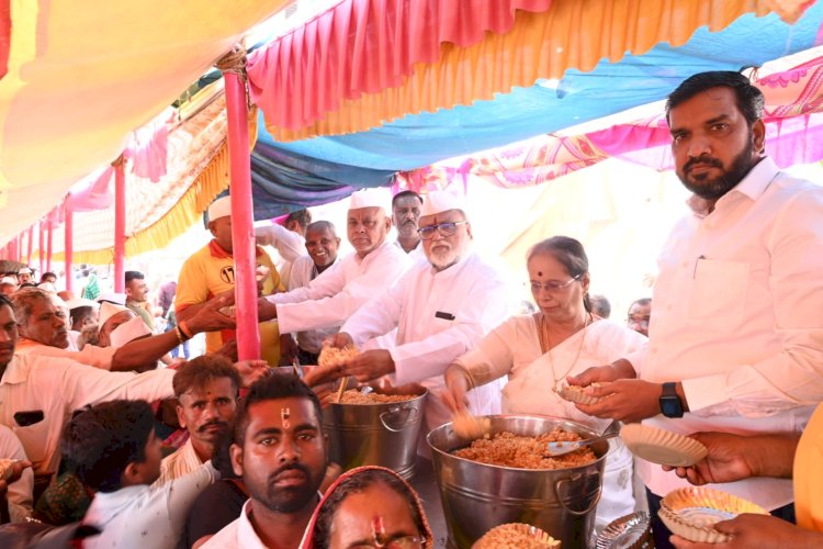 चैत्री एकादशी निमित्त  श्री विठ्ठल- रुक्मिणीमातेची नित्य पूजा संपन्न..