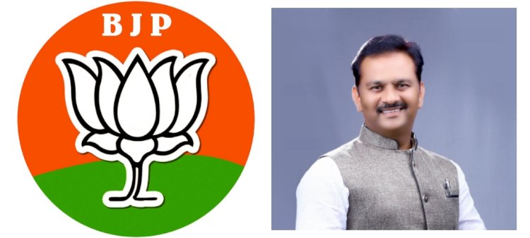 विठ्ठल चे चेअरमन- अभिजित पाटील भाजपच्या संपर्कात..  कार्यकर्त्यांशी चर्चा करूनच भाजपा प्रवेशाचा तारीख निश्चित करणार ,  भगीरथ भालके चा काँग्रेस पक्षा मार्फत आमदारकीचा मार्ग सोयीस्कर होणार