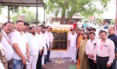 देशाच्या विकासात आरोग्य विभागाचे भरीव योगदान - सार्वजनिक आरोग्य मंत्री डॉ. तानाजी सावंत          पंढरपूर उपजिल्हा रुग्णालयाच्या विस्तारीकरण कामाचे आरोग्य मंत्र्यांच्या हस्ते भूमिपूजन