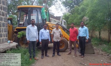 पंढरपूर तालुक्यात अवैध वाळू वाहतुकीवर महसूल प्रशासनाची मोठी कारवाई                                       कारवाईस गेलेल्या कर्मचाऱ्यांना पोलीस संरक्षण देण्याची मागणी