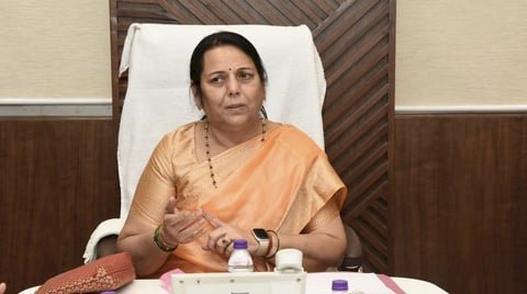 आषाढीवारी सोहळ्याच्या पार्श्वभूमीवर संबधित विभागांनी सर्व कामे 5 जुलै पर्यत पुर्ण करावीत - विधानपरिषदेच्या उपसभापती डॉ. निलम गोऱ्हे,