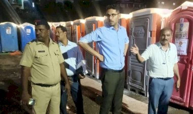 आषाढी यात्रा महापूजेपूर्वी जिल्हाधिकारी कुमार आशीर्वाद यांच्याकडून विठ्ठल रुक्मिणी मंदिर परिसरातील स्वच्छतेची पाहणी