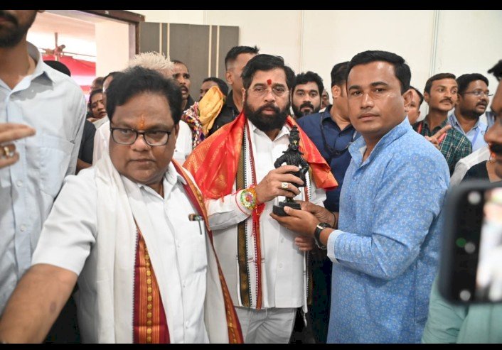 पंढरपूरला भक्ती सागर (65 एकर), वाळवंट, पत्राशेड दर्शन रांगेची मुख्यमंत्री शिंदे यांनी केली पाहणी   प्रशासनाने उपलब्ध केलेल्या सोयी सुविधा बद्दल समाधान व्यक्त केले...  परंतु स्वच्छतेसाठी अधिकचे मनुष्यबळ उपलब्ध करून घेण्याचे निर्देश