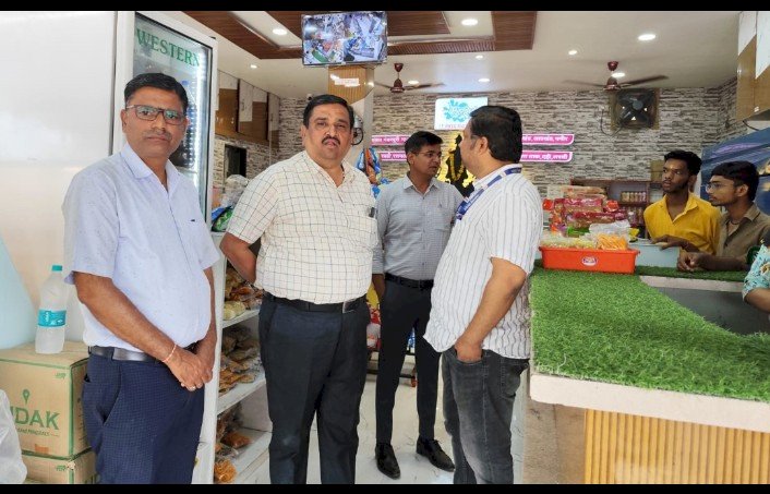 पंढरपूरात प्रशासनाकडून दूध व दुग्धजन्य पदार्थात भेसळ करणाऱ्या वर कठोर कारवाई होणार,  भेसळ तपासण्यासाठी महसूल पथक तयार व तपासणी सुरुवात