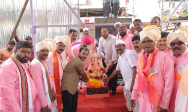 श्री विठ्ठल रुक्मिणी मंदिरे समिती पंढरपूर वतीने गणपती बाप्पाची सवाद्य भव्य दिव्य मिरवणूक