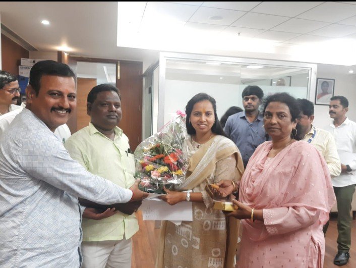 महिला व बालविकास विभागा अंतर्गत राज्यातील ४४ निरिक्षण गृहे / बालगृहातील शिक्षकेतरांना कालबद्ध पदोन्नती योजना तर शिक्षक संवर्गास वरिष्ठ व निवड श्रेणी लागू करण्याच्या प्रस्तावास राज्यमंत्री मंडळाची मंजूरी , -    ३ वर्षाच्या अथक प्रयत्नाला अखेर यश - शत्रुघ्न कांबळे सर