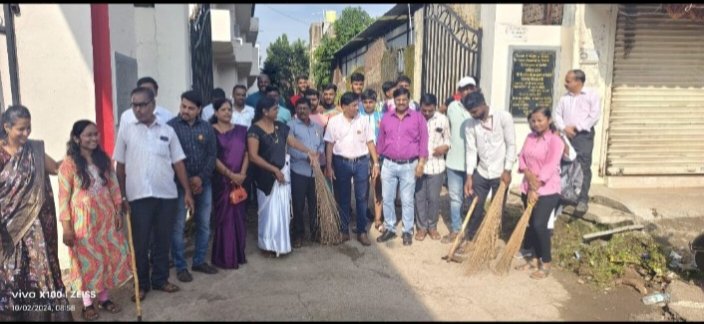 बार्शीच्या कॉलेज ऑफ एज्युकेशन मध्ये स्वच्छता सप्ताह उत्साहात साजरा...