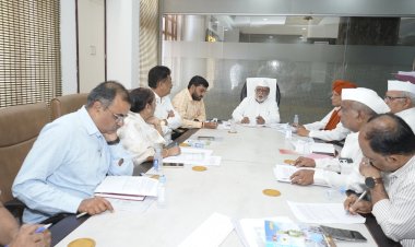 मंदिर जतन संवर्धनाची कामे पुरातत्व विभाग, संबधित कंत्राटदारानी  वेळेत पूर्ण करावीत,  मंदिर समितीचे सह अध्यक्ष गहिनीनाथ महाराज औसेकर यांची सूचना.  आराखड्यातील कामांचा अहवाल जिल्हाधिकारी सोलापूर व पुरातत्त्व विभागास देणार,