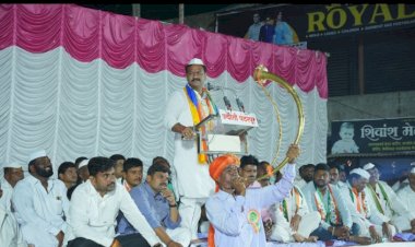 माढ्यात विद्यमान आमदारांनी दहशतीचे राजकारण केले : अभिजीत पाटील  मी आमदार झाल्यानंतर विधानसभेत पहिल्या भाषणांत मराठा आरक्षण या विषयी प्रश्न उपस्थित करणार.