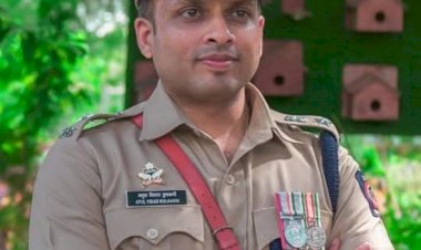 पंढरपूर शहर पोलीस स्टेशनची दमदार कामगिरी शहरातील चार वाळू तस्कर हद्दपार..  शहर पोलीस स्टेशनचा हद्दपारचा  हा पॅटर्न तालुका पोलीस स्टेशनला राबवण्याची नागरिकांची  जोरदार  मागणी,   कारवाईचे वरिष्ठ पोलीस अधिकाऱ्यासह- पोलीस कर्मचाऱ्यांचे पंढरपूर शहरवासीयांकडून कौतुक