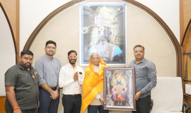 श्री विठ्ठल- रूक्मिणी मंदिरास 2 लाख 51 हजाराची देणगी,