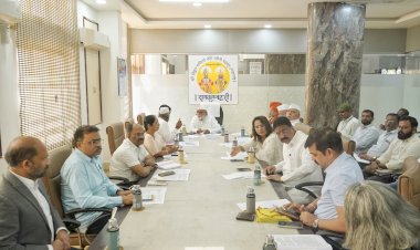 पंढरपूरच्या आषाढी यात्रेपूर्वी टोकन दर्शन व्यवस्थेची चाचणी-- गहिनीनाथ महाराज औसेकर यांची माहिती,  टोकन दर्शन व्यवस्था व मंदिर जतन संवर्धन कामाबाबत जिल्हाधिका-यांच्या अध्यक्षतेखाली लवकरच बैठक,   वारकरी  भाविकांच्या सुविधेसाठी चैत्री यात्रेत आवश्यक नियोजन.