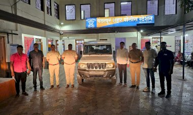 अमरावती जिल्हयातुन येवुन पंढरपुर शहरामध्ये महिंद्रा बोलेरो जीपची केली चोरी    आरोपीस पंढरपुर शहर पोलीसांनी केले गजाआड,  पोलीस प्रशासनाची दमदार कामगिरी ,कामकाजावर कौतुकाची थाप