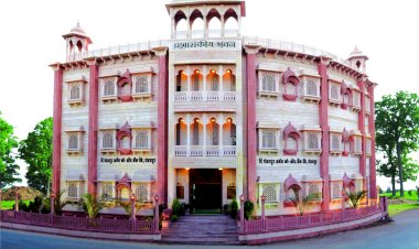 पंढरपूर अर्बन बँकेतर्फे कै.देशभक्त बाबुरावजी जोशी व्याख्यानमालेचे आयोजन