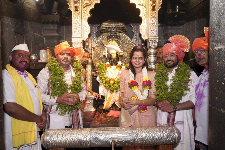 श्री विठ्ठल - रुक्मिणी मंदिरात रंगपंचमी  मोठ्या उत्साहात साजरी  ◼️ अवघा रंग एक झाला" रंगी रंगला श्रीरंग,