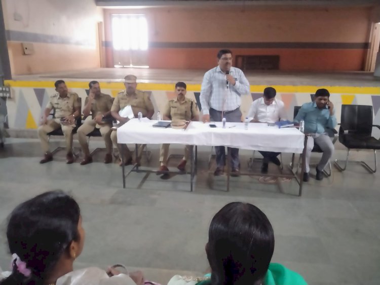 पंढरपूर विभागात महापुरुषांचे पुतळे पुर्व परवानगी घेवूनच उभारावेत  - प्रातांधिकारी सचिन इथापे    ◼️ धार्मिक व जातीय सलोखा कायम ठेवावा,  ◼️ पुतळ्याच्या देखभालीची व पावित्र्य राखण्याच‌ी संबंधित संस्थेची जबाबदारी