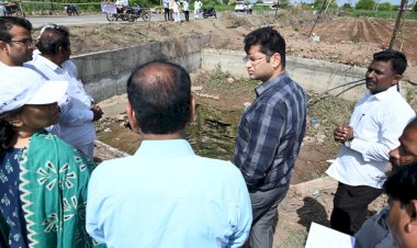 तांदूळवाडी अपघात प्रकरणी राज्य रस्ते विकास महामंडळाने विहिरीच्या संरक्षक कठड्याचे  काम तात्काळ सुरू करावे, :- जिल्हाधिकारी कार्तीकेयन एस.  ◼️ जिल्हाधिकारी यांनी केली धोकादायक रहदारी मार्गाची पाहणी.   ◼️ रस्ते अपघात चौकशीसाठी समितीची स्थापना....